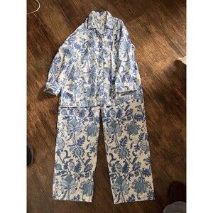 Roller Rabbit Pajamas Blue And White 100% Cotton Size Large Brand New